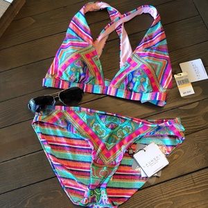NWT! Laundry by Shelli Segal reversible bikini